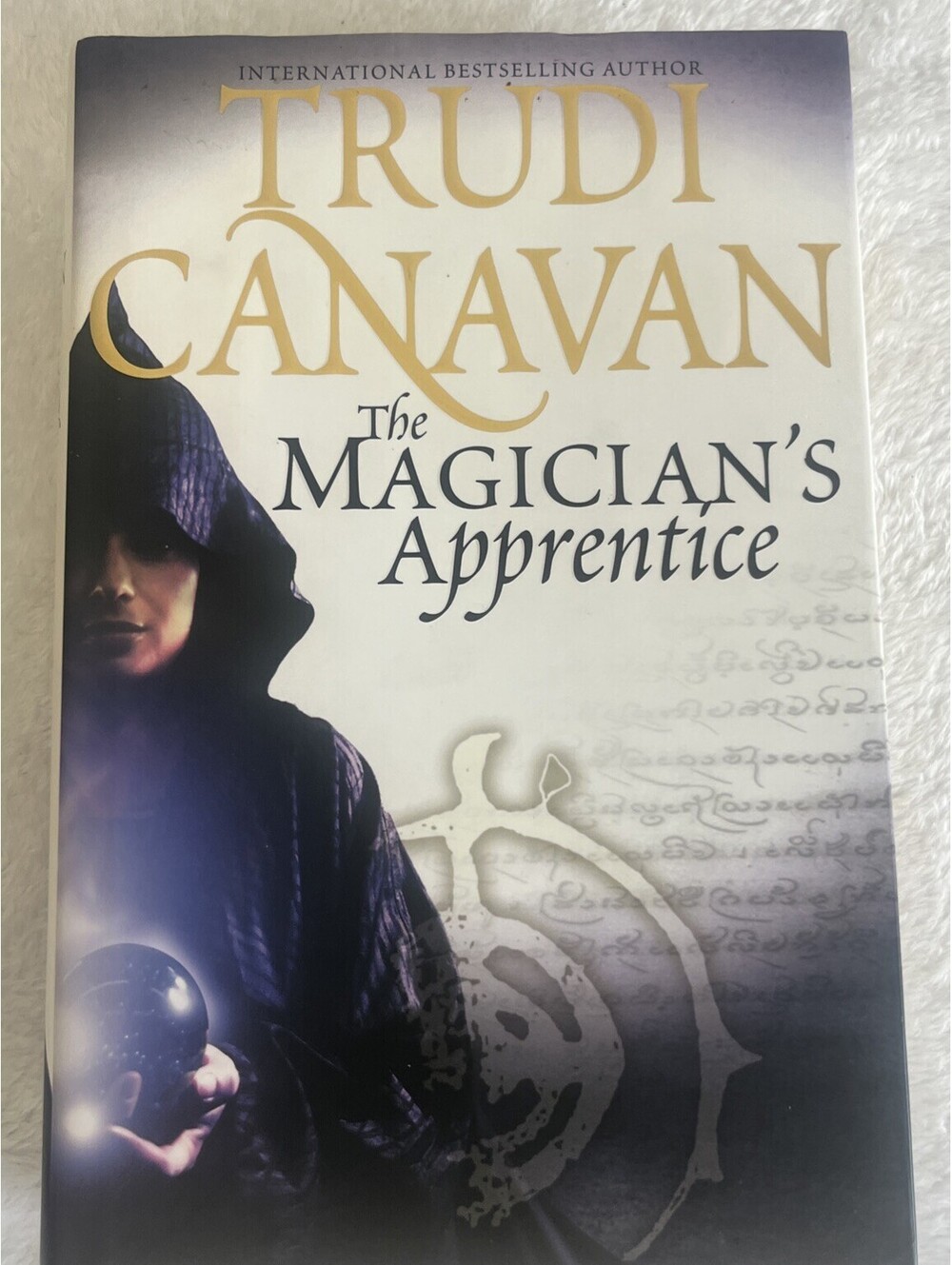 EPIC FANTASY 1ST EDITION! The Magician's Apprentice Trudi Canavan Hardcover 2009